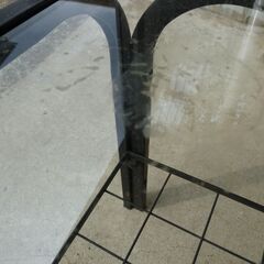 ガラステーブルの画像