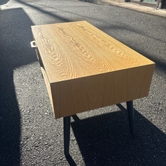 テレビ台？机？どちらでも使用可能なテーブルの画像