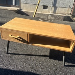 テレビ台？机？どちらでも使用可能なテーブルの画像