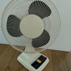 レトロな扇風機の画像