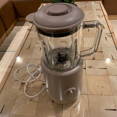 美品　アイリスオーヤマ ミキサー 1000ml IJM-S101-C アイボリーの画像