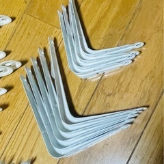 各種サイズ 棚受け　来週の月曜(11/24)までの出品の画像