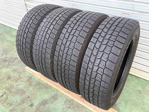 冬用スタッドレスタイヤ　ダンロップ　１６インチ4本セット