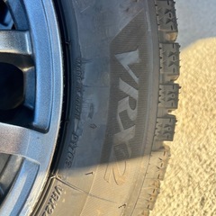 スタッドレスタイヤの画像