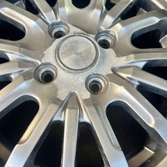 スタッドレスタイヤの画像