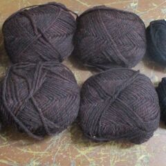 ☆ 毛糸 8個セット ビター・ブラック お得なまとめ売り◆編み物や工作にの画像