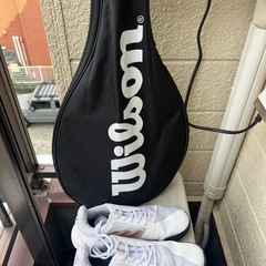 adidasコートジャムテニスシューズの画像