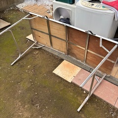 折りたたみテーブルの画像