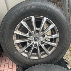 ハイエース 、キャラバン用アルミ付スタッドレス15インチ‼️の画像
