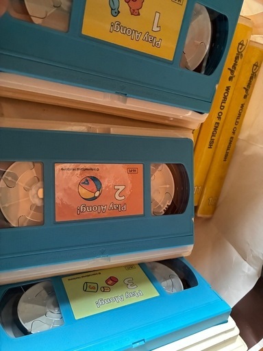 幼児英語VHSビデオテープ17本 (kiri ) 神戸のキッズ用品《幼児教育》の
