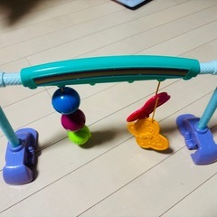 新生児から遊べるベビージムの画像