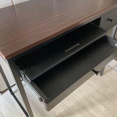 パソコン机
の画像