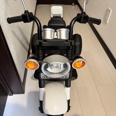 中断中　子供電動バイクの画像