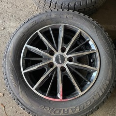 15インチホイール付きスタッドレスタイヤ の画像