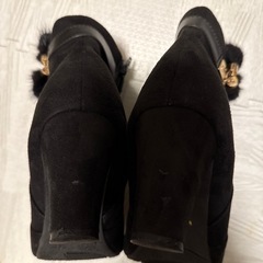 スウェードショートブーツ　Mサイズの画像