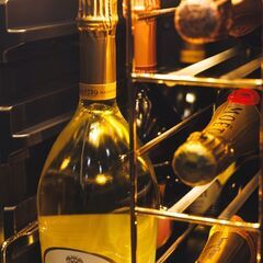 会員制バー・シェアスペースの経営パートナー(店長)またはスタッフの画像