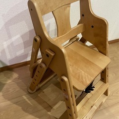 天然木製折りたたみハイローチェアの画像