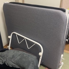 セミダブルベッドの画像