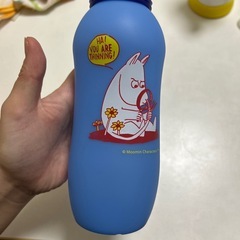 コンパクトになる水筒の画像