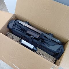 海外・日本製品のサルベージ品　マックスポーツ　折りたたみワゴン　箱破れ。の画像