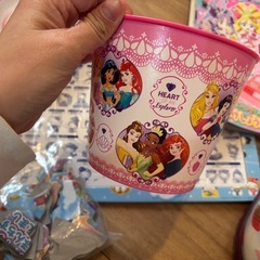 パズル　雑誌　長靴　カトラリーの画像