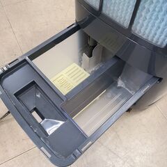 J1819【リユースのサカイ柏店】Three-up　スリーアップ　加湿機能付き温冷風扇　ヒート＆クール　HC-D2102　2022年製　簡易クリーニング済　新品参考価格18,480円の画像