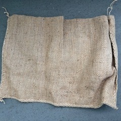 水で膨らむ土のう　８個の画像