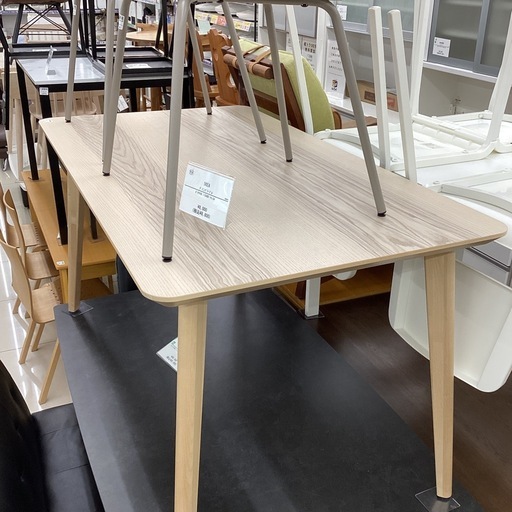 ダイニングテーブル IKEA