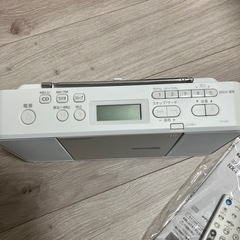 ラジオ、CDプレーヤーの画像