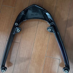 YAMAHA シグナスX 3型用 リアスポイラー（タンデムバー） ブラックの画像