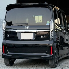 総額129万円★R1年式　N-BOXカスタム　G・EXターボホンダセンシング　6.1万キロ　ターボ　純正8インチインターナビ　ナビ連動純正前後ドラレコ　両側パワスラ　フルセグTV　バックカメラ　ハーフレザーシート　ホンダセンシング　純正15インチAW　レーンアシスト　ビルトインETCの画像