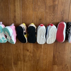 子供靴の画像