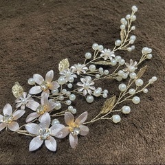 ウェディング　ティアラ　イヤリングの画像