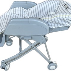 （美品)アップリカ　ユラリズム　ハイローチェアの画像