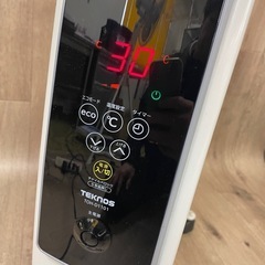 【引取限定】TEKNOS テクノス　オイルヒーター　8〜10畳用　TOH-D1101 2022年製の画像