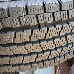 キャラバン用スタッドレスタイヤの画像