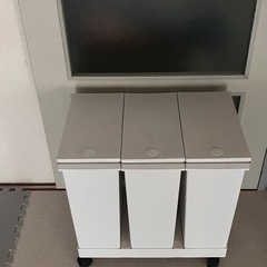 ゴミ箱/美品の画像