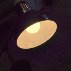 万代店　ニトリアーム付きテーブルランプの画像