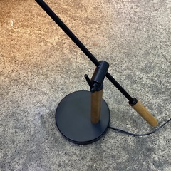 万代店　ニトリアーム付きテーブルランプの画像