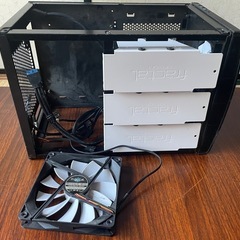 Fractal Design NODE 304  PC パソコンケースの画像