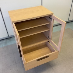 【府中市再生家具】No.353 ガラスチェストの画像