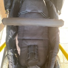 引取限定　ハグミー+ベビーカーの画像