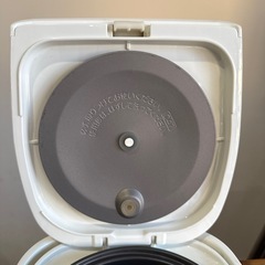象印　3合炊き炊飯器　2004年製の画像