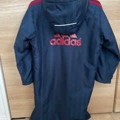 アディダス ベンチコート 男児130 の画像