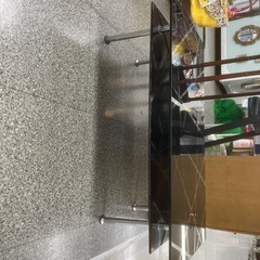 ガラステーブル　横幅105㎝　縦約55㎝　　高さ約36.5㎝の画像