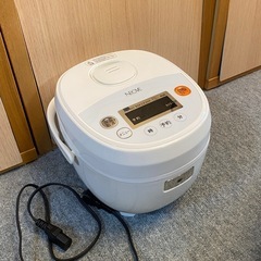 🌾 【2020年製】炊飯器 3合 釜も比較的綺麗です ✨の画像
