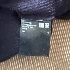 UNIQLO レディース　毛100% タートルネックセーター　紺色の画像