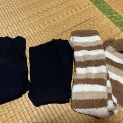 【まとめ売り】もこもこ靴下、着圧ソックス、タイツなどの画像