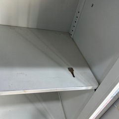 お買い得品！！　事務用品　　ロッカー　三段ロッカー　鍵付きの画像