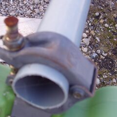 単管プラガード ・塩ビパイプ?バリケード　汚れ傷､錆ありの画像